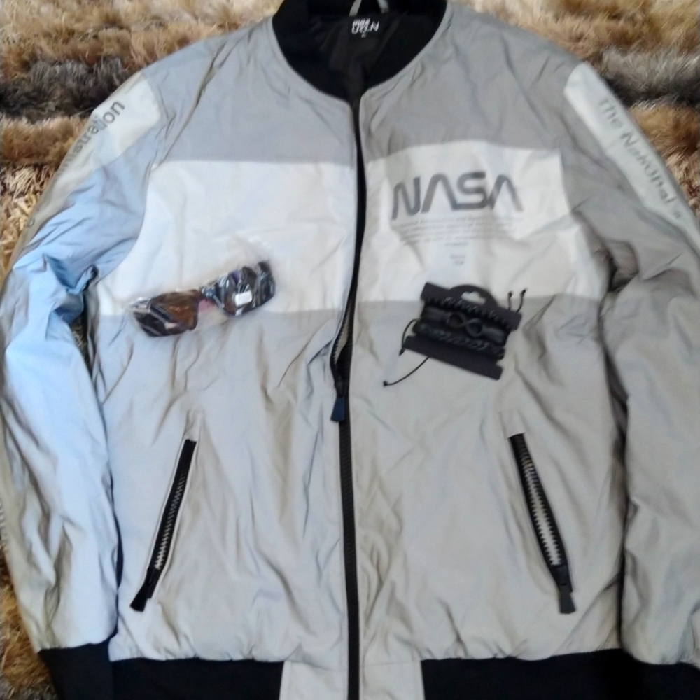 New Rare Max Urban Reflective NASA Winter ❄️ Jacket + Bonuses L/XL